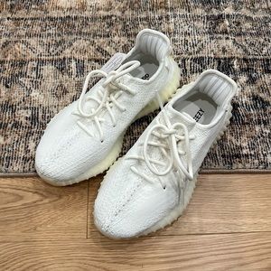 Brand New in Box! Adidas Yeezy Boost 350 V2 Sneakers Shoes - Size 5.5 - White